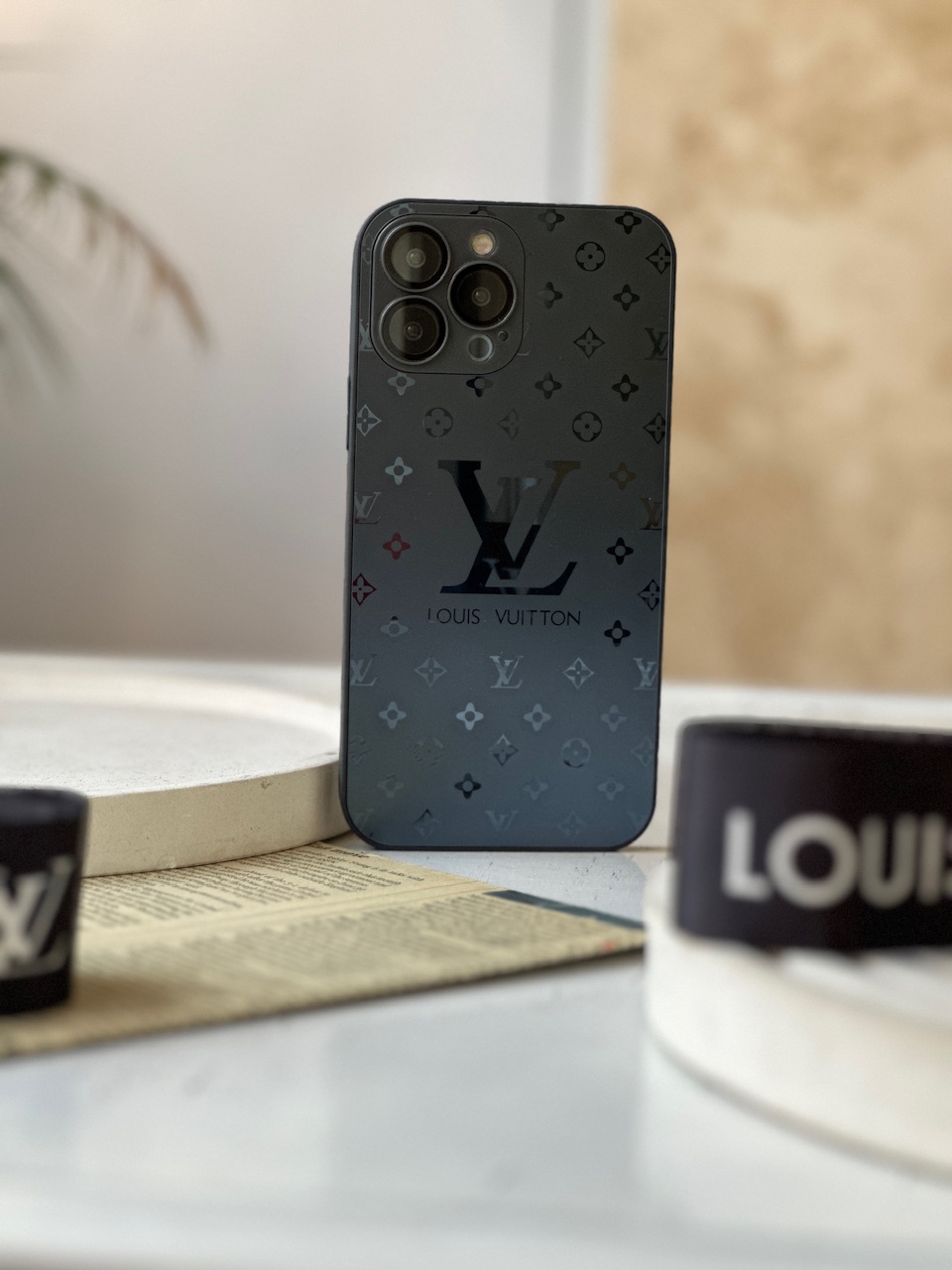 قاب آیفون Louis Vuitton PVD